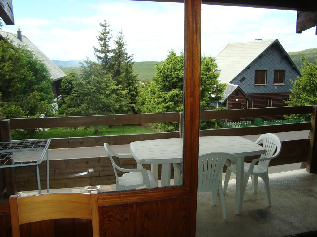 Le Champbourguet Apartment Super Besse Bagian luar foto